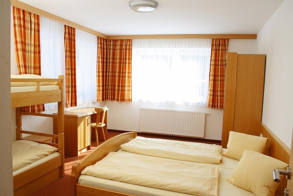 Jugendhotel Aicher Wagrain Habitación foto
